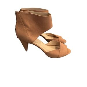 Nine West Tan Heeled Sandals 10 Leather Upper